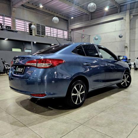 TOYOTA Yaris Sedan 1.5 16V 4P FLEX XS MULTIDRIVE AUTOM�TICO CVT, Foto 4