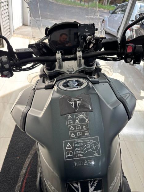 TRIUMPH Tiger 1200 XCA, Foto 3