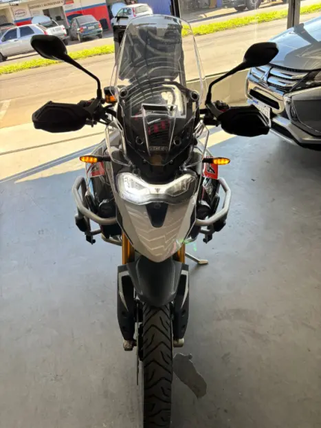 TRIUMPH Tiger 900 RALLY PR�, Foto 3