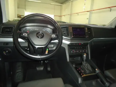 VOLKSWAGEN Amarok 3.0 V6 CABINE DUPLA HIGHLINE 4X4 TURBO INTERCOOLER AUTOM�TICO, Foto 6