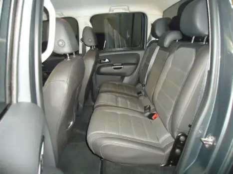VOLKSWAGEN Amarok 3.0 V6 CABINE DUPLA HIGHLINE 4X4 TURBO INTERCOOLER AUTOM�TICO, Foto 8