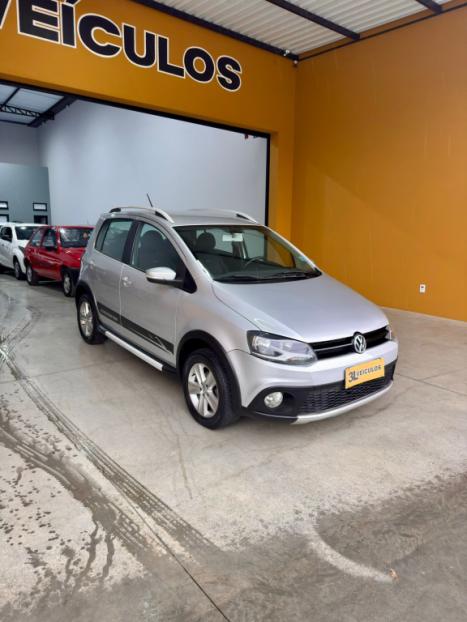 VOLKSWAGEN Crossfox 1.6 4P FLEX, Foto 3 VOLKSWAGEN Crossfox 1.6 4P FLEX, Foto 3