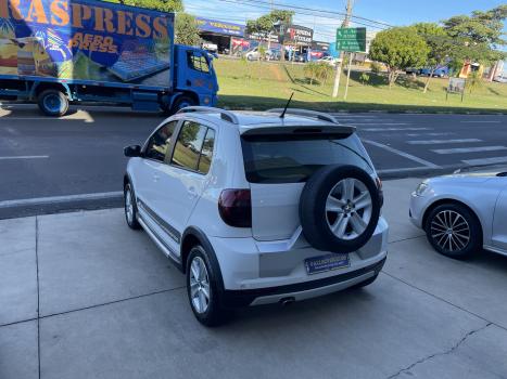 VOLKSWAGEN Crossfox 1.6 4P FLEX, Foto 2 VOLKSWAGEN Crossfox 1.6 4P FLEX, Foto 2