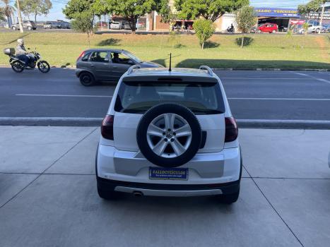 VOLKSWAGEN Crossfox 1.6 4P FLEX, Foto 7 VOLKSWAGEN Crossfox 1.6 4P FLEX, Foto 7
