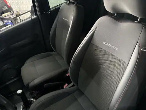 VOLKSWAGEN Fox 1.0 4P BLACKFOX FLEX, Foto 4