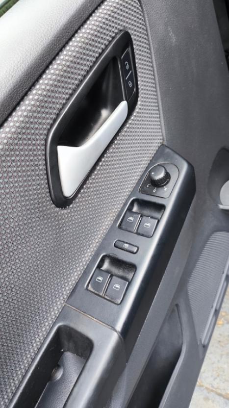 VOLKSWAGEN Fox 1.0 4P TREND FLEX, Foto 7