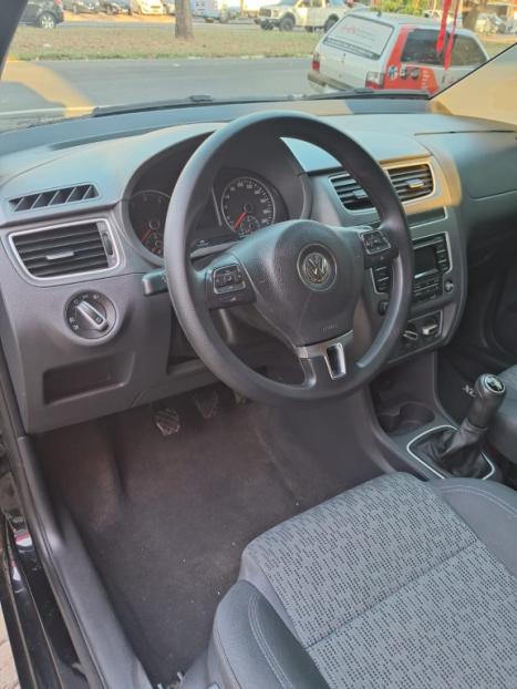 VOLKSWAGEN Fox 1.6 4P, Foto 10