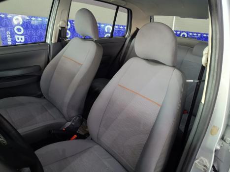 VOLKSWAGEN Fox 1.6 4P, Foto 5