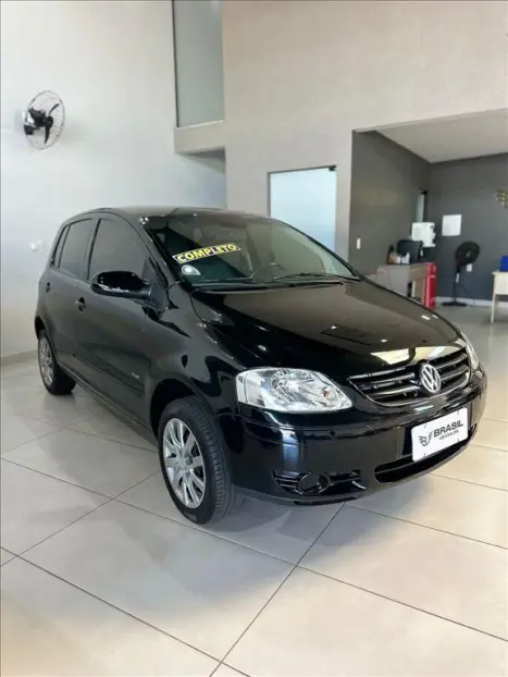 VOLKSWAGEN Fox 1.6 4P PLUS FLEX, Foto 3 VOLKSWAGEN Fox 1.6 4P PLUS FLEX, Foto 3