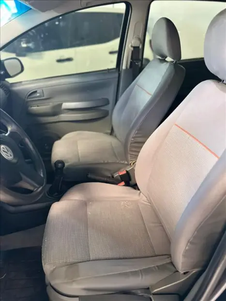 VOLKSWAGEN Fox 1.6 4P PLUS FLEX, Foto 5 VOLKSWAGEN Fox 1.6 4P PLUS FLEX, Foto 5