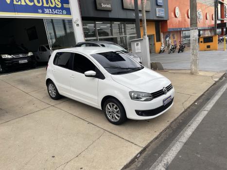 VOLKSWAGEN Fox 1.6 4P, Foto 6
