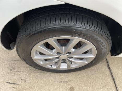 VOLKSWAGEN Fox 1.6 4P, Foto 10