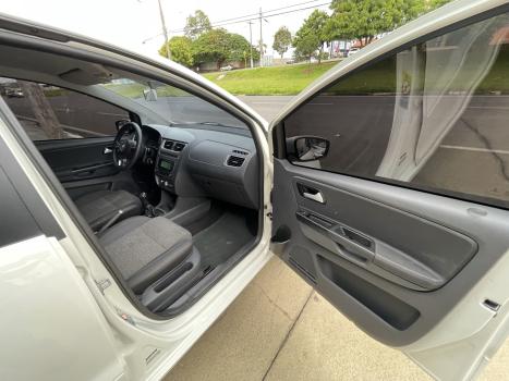 VOLKSWAGEN Fox 1.6 4P, Foto 12