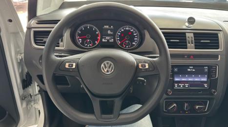 VOLKSWAGEN Fox 1.6 4P FLEX CONNECT I-MOTION AUTOMATIZADO, Foto 9