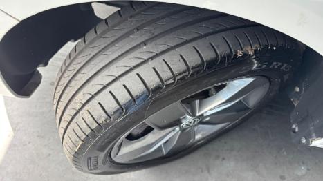 VOLKSWAGEN Fox 1.6 4P FLEX CONNECT I-MOTION AUTOMATIZADO, Foto 17