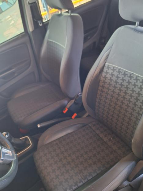 VOLKSWAGEN Fox 1.6 4P COMFORTLINE FLEX, Foto 7