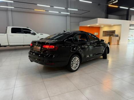 VOLKSWAGEN Jetta 1.4 16V 4P TSI CONFORTLINE AUTOMÁTICO, Foto 6 VOLKSWAGEN Jetta 1.4 16V 4P TSI CONFORTLINE AUTOMÁTICO, Foto 6