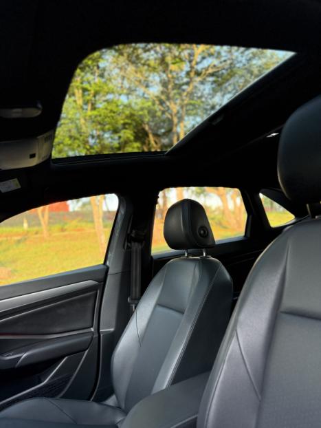 VOLKSWAGEN Jetta 1.4 4P 250 TSI R-LINE AUTOMTICO, Foto 6