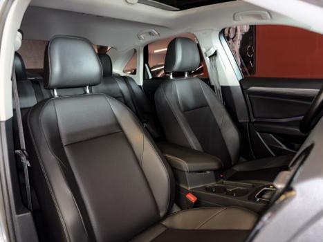 VOLKSWAGEN Jetta 1.4 4P 250 TSI TURBO COMFORTLINE AUTOM�TICO, Foto 12