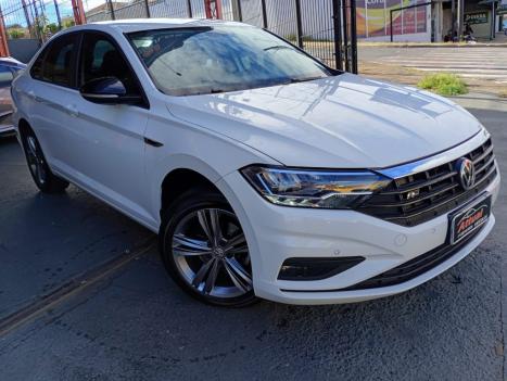 VOLKSWAGEN Jetta 1.4 4P 250 TSI R-LINE AUTOM�TICO, Foto 2