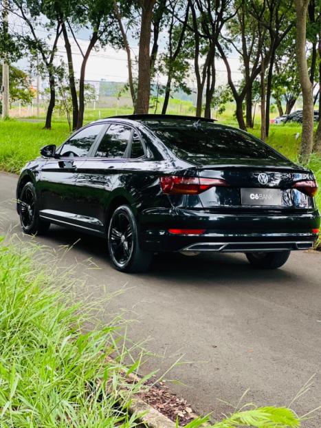 VOLKSWAGEN Jetta 1.4 4P 250 TSI R-LINE AUTOM�TICO, Foto 3