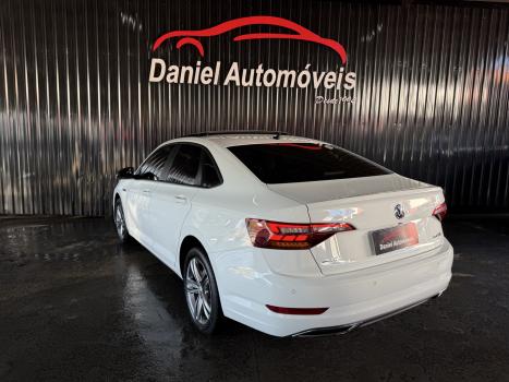 VOLKSWAGEN Jetta 1.4 4P 250 TSI R-LINE AUTOM�TICO, Foto 6