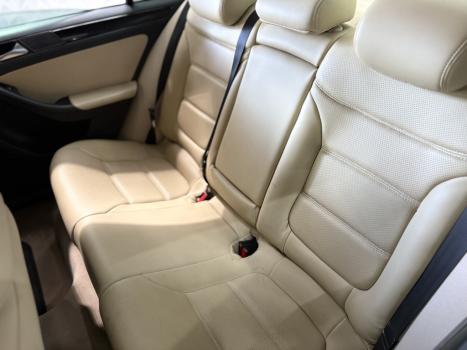 VOLKSWAGEN Jetta 2.0 4P FLEX COMFORTLINE TIPTRONIC AUTOM�TICO, Foto 6