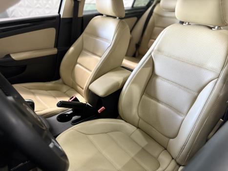VOLKSWAGEN Jetta 2.0 4P FLEX COMFORTLINE TIPTRONIC AUTOM�TICO, Foto 7