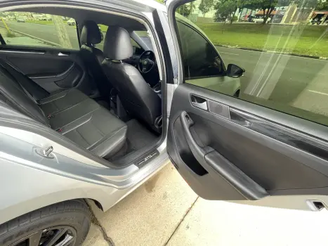 VOLKSWAGEN Jetta 2.0 4P COMFORTLINE TIPTRONIC AUTOM�TICO, Foto 18