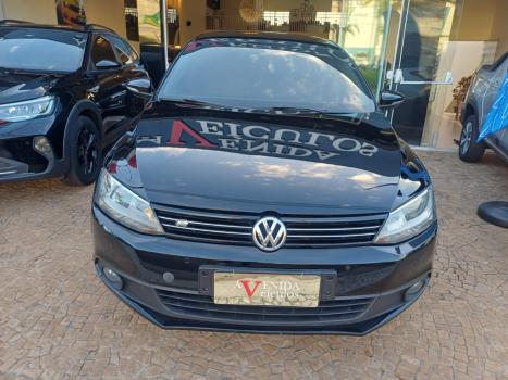VOLKSWAGEN Jetta 2.0 4P FLEX COMFORTLINE TIPTRONIC AUTOM�TICO, Foto 3