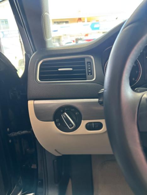 VOLKSWAGEN Jetta 2.0 4P TSI HIGHLINE 200 CV AUTOM�TICO, Foto 9
