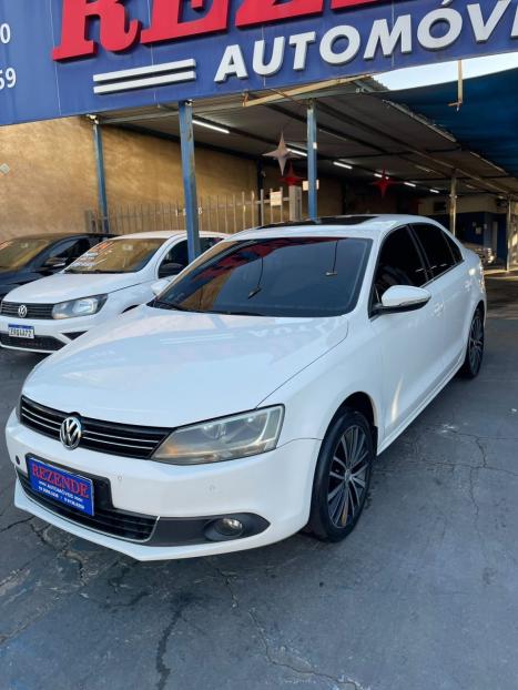 VOLKSWAGEN Jetta 2.0 4P TSI HIGHLINE 211 CV AUTOM�TICO, Foto 3