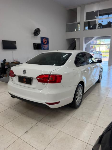 VOLKSWAGEN Jetta 2.0 4P FLEX AUTOM�TICO, Foto 4
