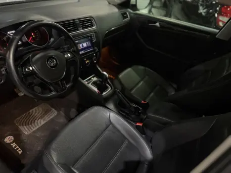 VOLKSWAGEN Jetta 2.0 4P COMFORTLINE TIPTRONIC AUTOM�TICO, Foto 12