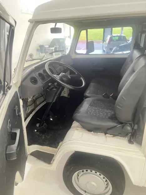 VOLKSWAGEN Kombi 1.6 FURG�O, Foto 9