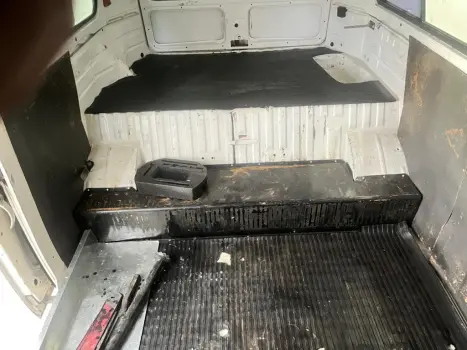 VOLKSWAGEN Kombi 1.6 FURG�O, Foto 11