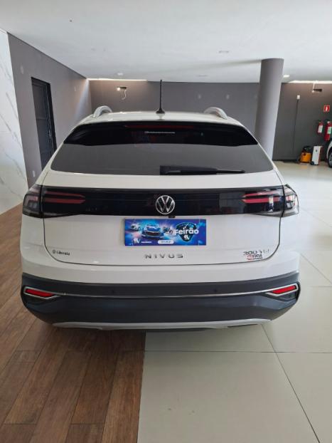 VOLKSWAGEN Nivus 1.0 4P FLEX 200 TSI HIGHLINE TURBO AUTOMTICO, Foto 2