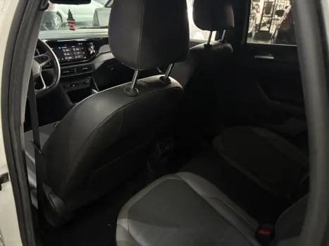 VOLKSWAGEN Nivus 1.0 4P FLEX 200 TSI HIGHLINE TURBO AUTOMTICO, Foto 9