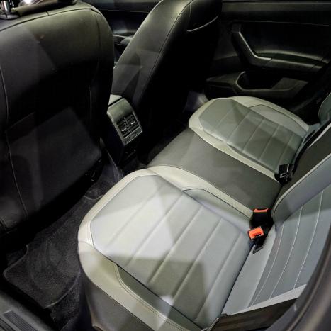 VOLKSWAGEN Nivus 1.0 4P FLEX 200 TSI HIGHLINE TURBO AUTOMTICO, Foto 8