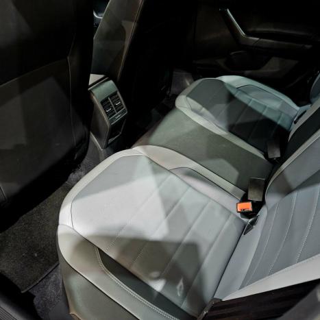 VOLKSWAGEN Nivus 1.0 4P FLEX 200 TSI HIGHLINE TURBO AUTOMTICO, Foto 8