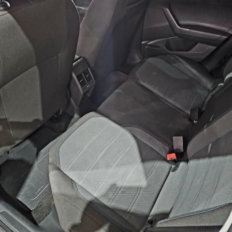 VOLKSWAGEN Nivus 1.0 4P FLEX 200 TSI COMFORTLINE TURBO AUTOM�TICO, Foto 8