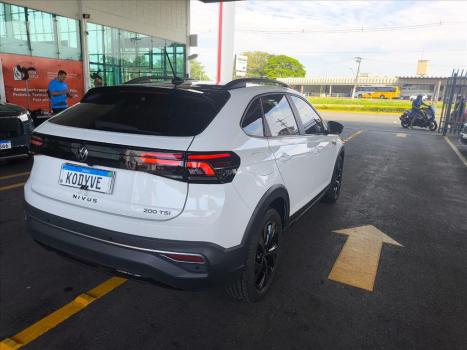 VOLKSWAGEN Nivus 1.0 4P FLEX 200 TSI HIGHLINE TURBO AUTOM�TICO, Foto 7