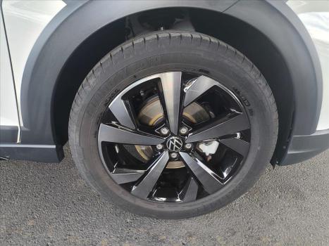 VOLKSWAGEN Nivus 1.0 4P FLEX 200 TSI HIGHLINE TURBO AUTOM�TICO, Foto 14