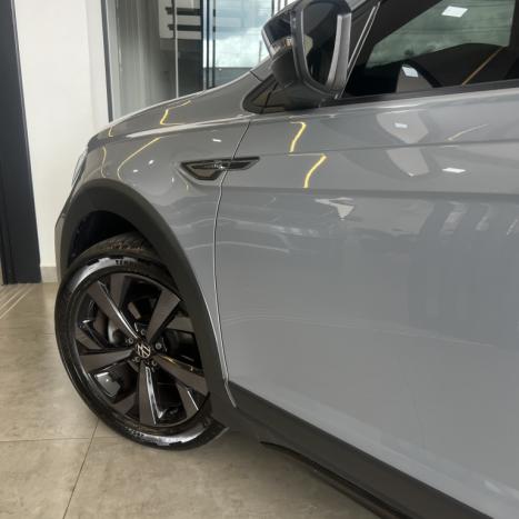VOLKSWAGEN Nivus 1.0 4P FLEX 200 TSI HIGHLINE TURBO AUTOM�TICO, Foto 17