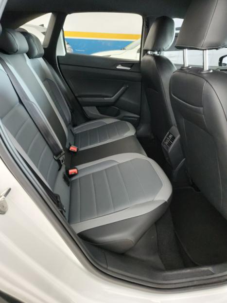 VOLKSWAGEN Nivus 1.0 4P FLEX 200 TSI HIGHLINE TURBO AUTOM�TICO, Foto 10
