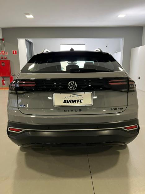 VOLKSWAGEN Nivus 1.0 4P FLEX 200 TSI HIGHLINE TURBO AUTOM�TICO, Foto 6