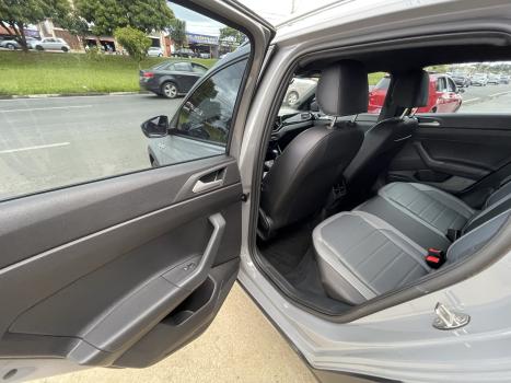 VOLKSWAGEN Nivus 1.0 4P FLEX 200 TSI HIGHLINE TURBO AUTOM�TICO, Foto 11