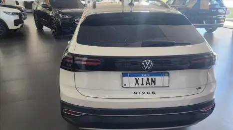 VOLKSWAGEN Nivus 1.0 4P FLEX 200 TSI HIGHLINE TURBO AUTOM�TICO, Foto 4