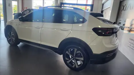 VOLKSWAGEN Nivus 1.0 4P FLEX 200 TSI HIGHLINE TURBO AUTOM�TICO, Foto 5