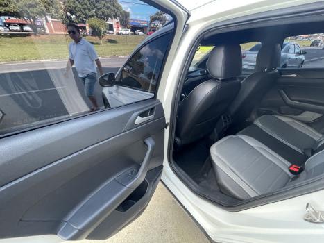 VOLKSWAGEN Nivus 1.0 4P FLEX 200 TSI HIGHLINE TURBO AUTOM�TICO, Foto 7